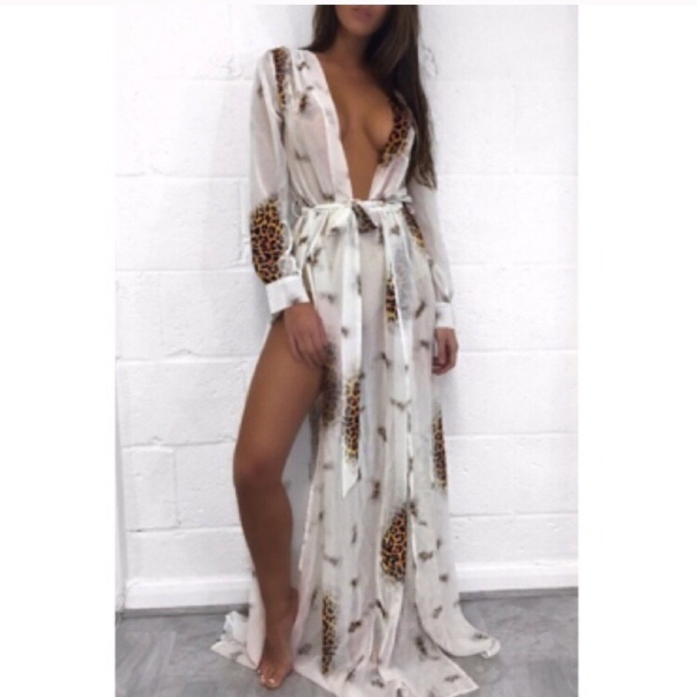 Like new swimsuit cover up